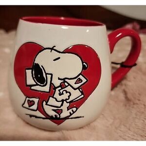Peanuts SNOOPY‎ 16 oz Hugs & Kisses Coffee Mug Tea Cup NEW Valentine's Love NWT